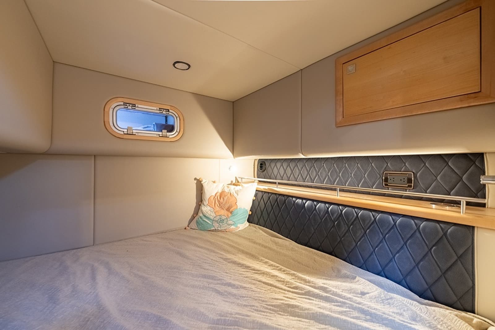 2019 Palm Beach Motor Yachts GT50 - Photo 52