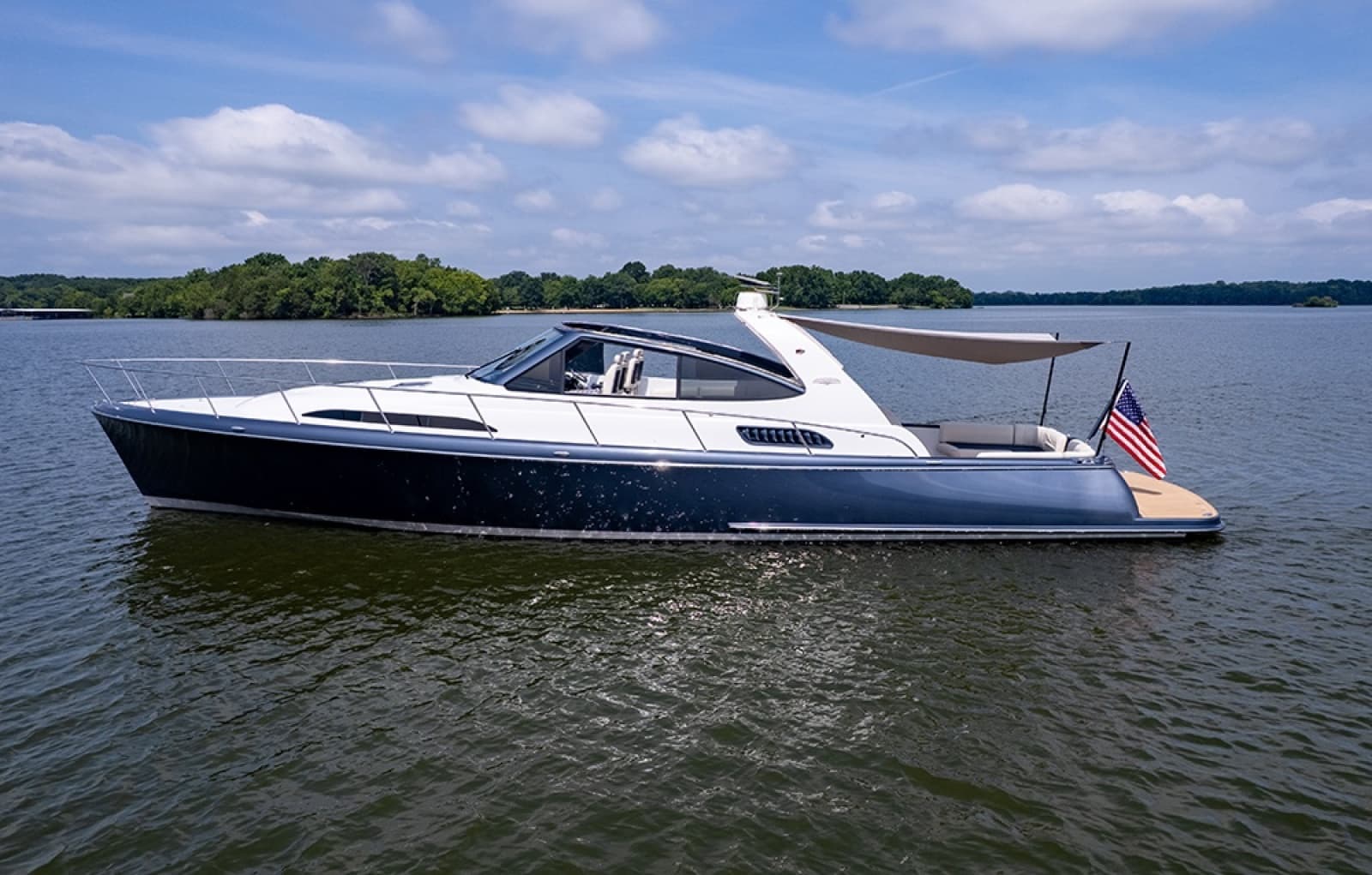 2019 Palm Beach Motor Yachts GT50 - Photo 2
