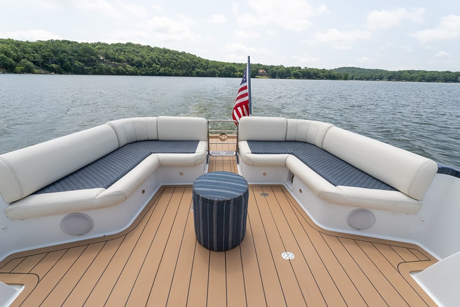 2019 Palm Beach Motor Yachts GT50 - Photo 12