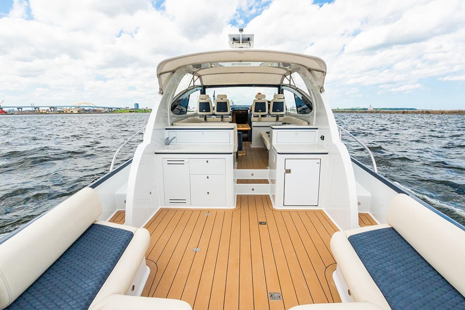 2019 Palm Beach Motor Yachts GT50 - Photo 18