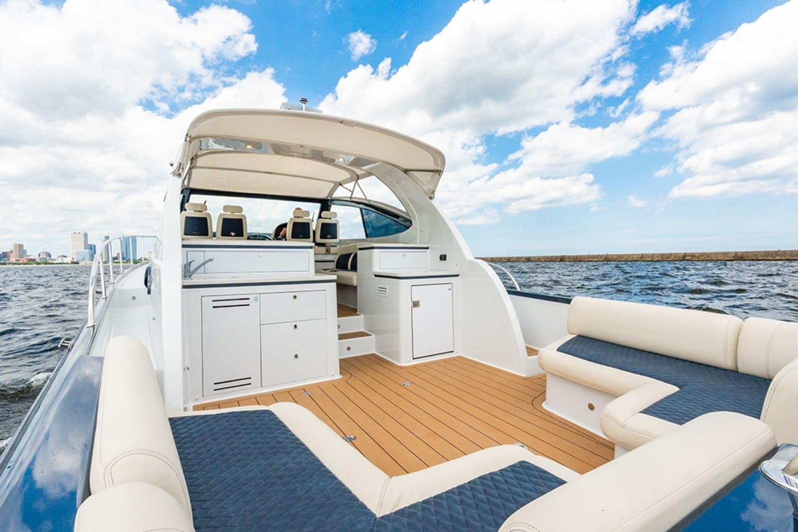 2019 Palm Beach Motor Yachts GT50 - Photo 19
