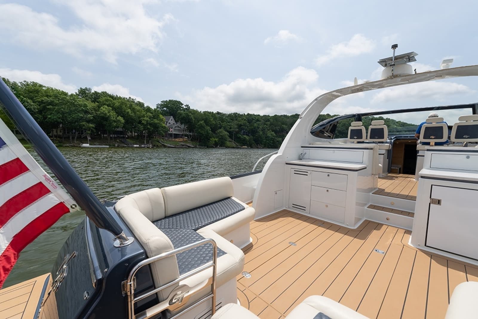 2019 Palm Beach Motor Yachts GT50 - Photo 21