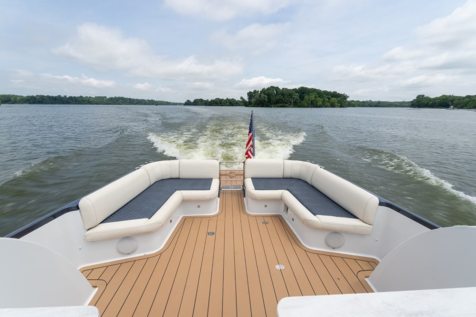 2019 Palm Beach Motor Yachts GT50 - Photo 8