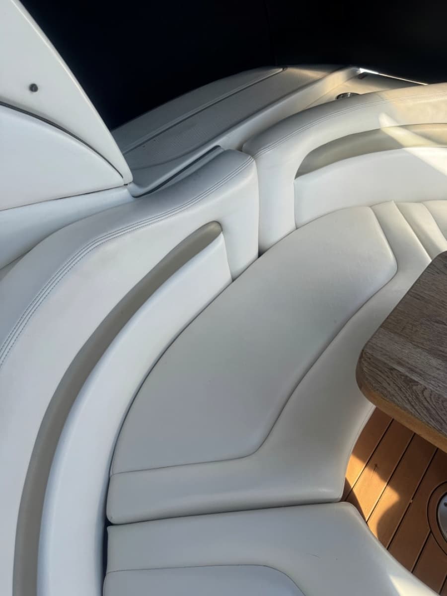 2007 Sea Ray 320 Sundancer - Photo 12