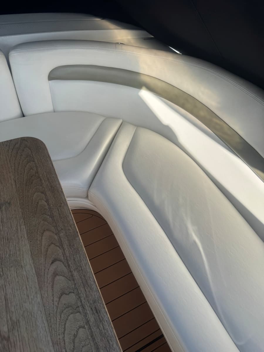 2007 Sea Ray 320 Sundancer - Photo 13