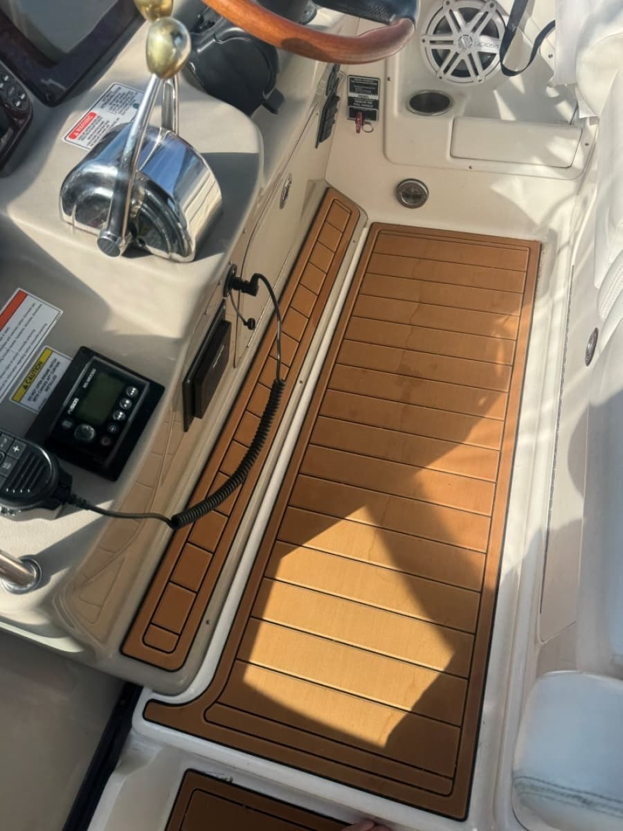 2007 Sea Ray 320 Sundancer - Photo 17