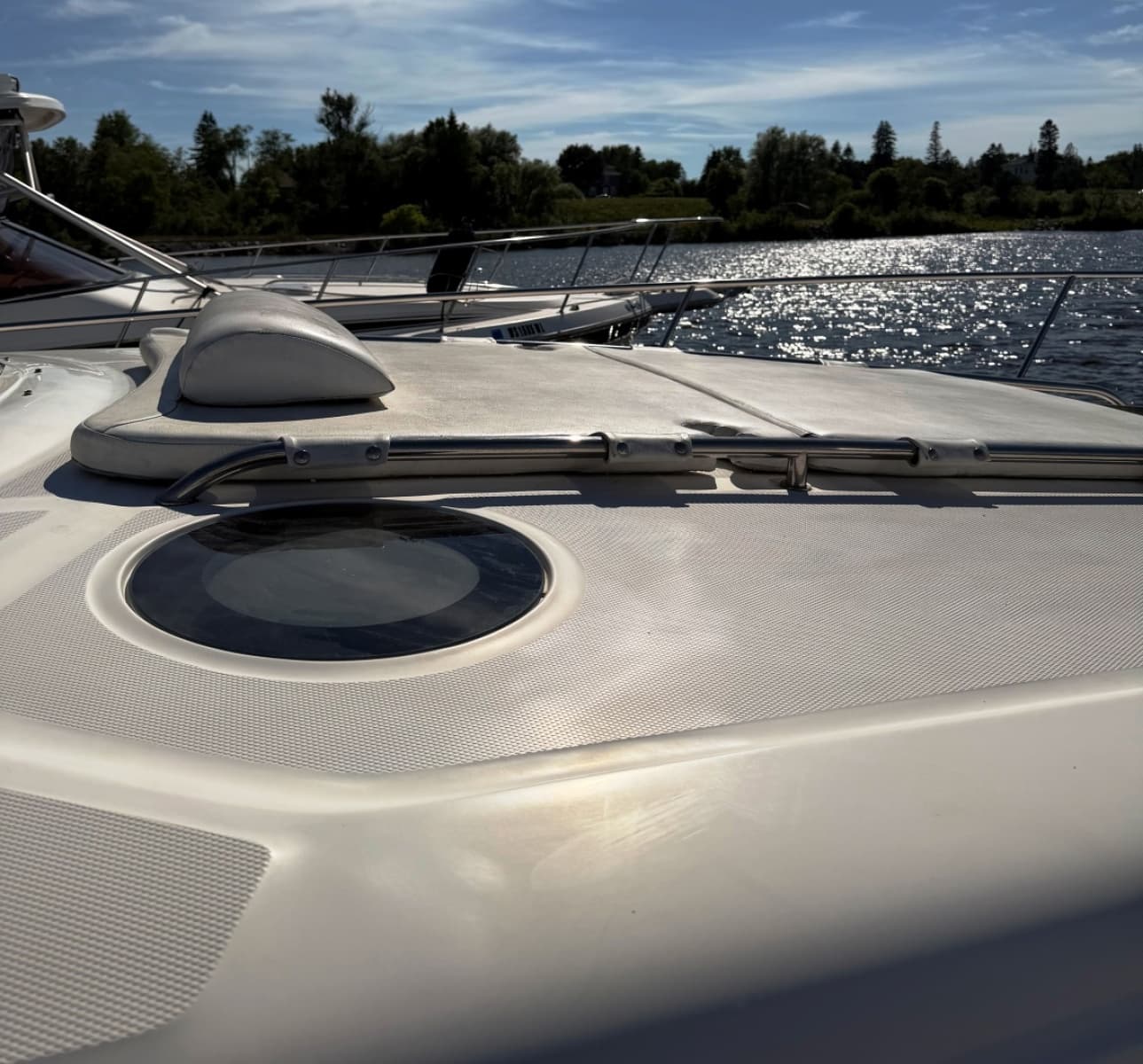 2007 Sea Ray 320 Sundancer - Photo 24