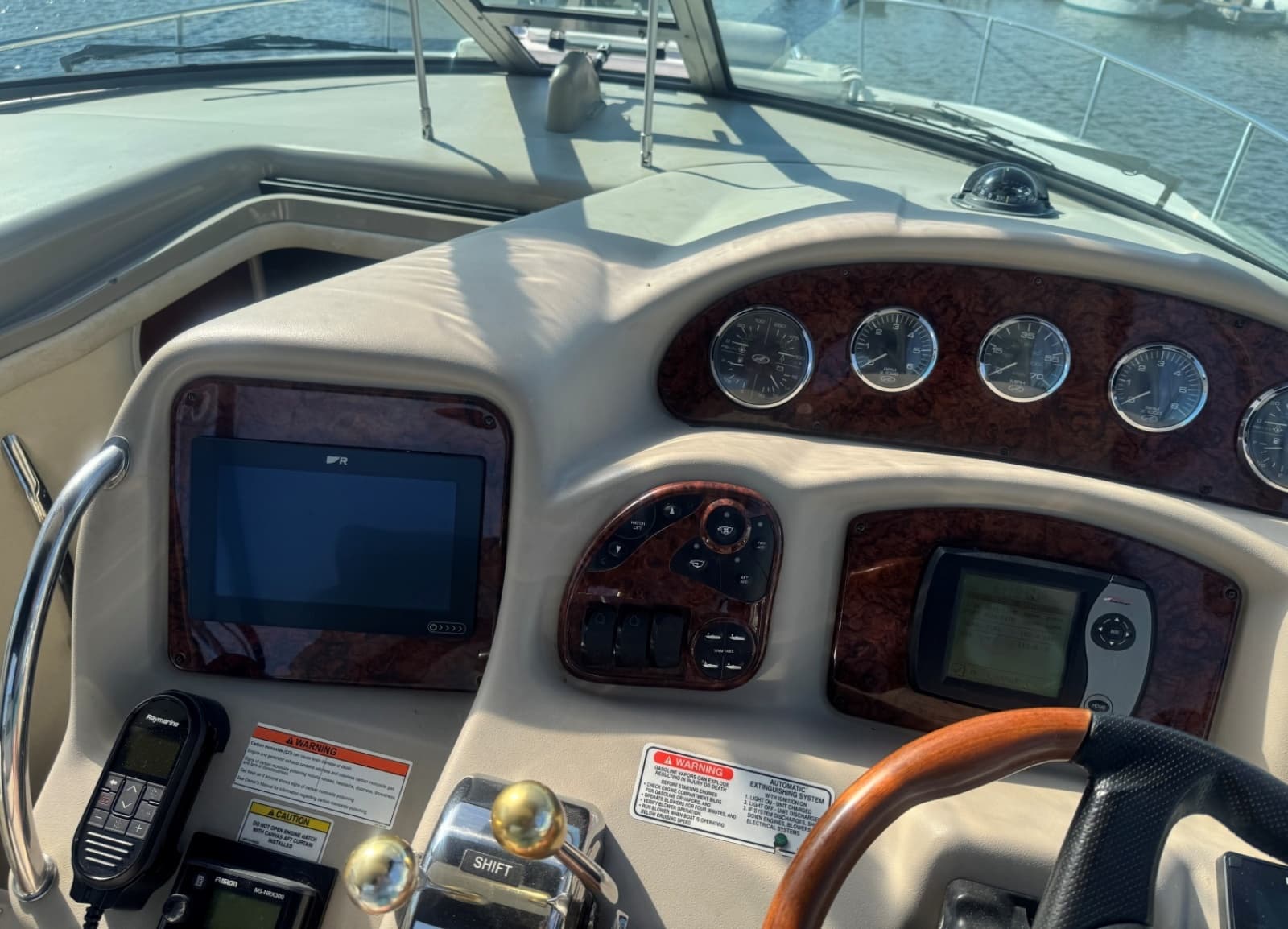 2007 Sea Ray 320 Sundancer - Photo 15