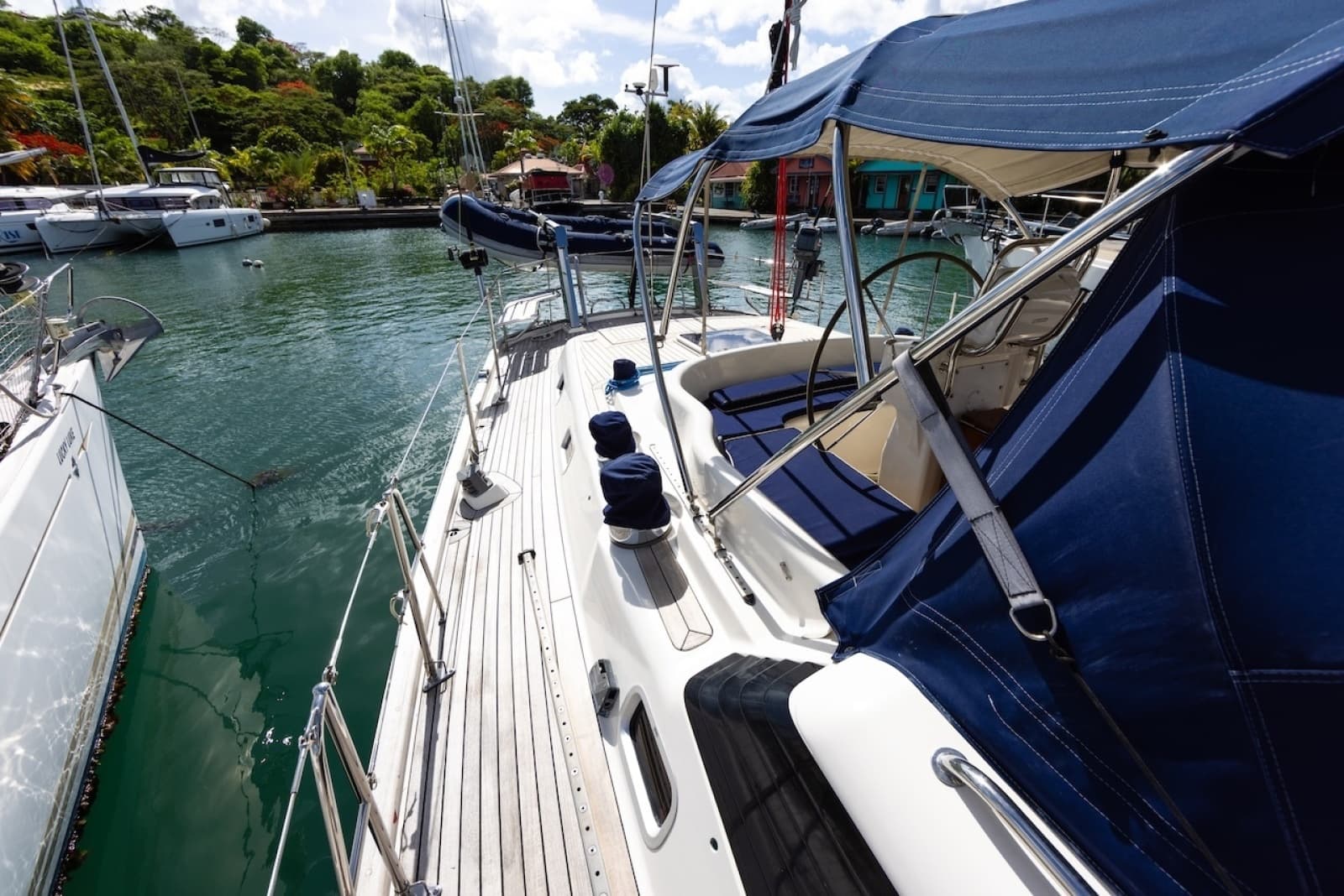 2002 Oyster 53 - Photo 26