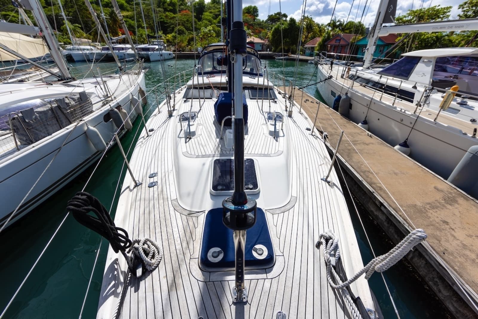 2002 Oyster 53 - Photo 21