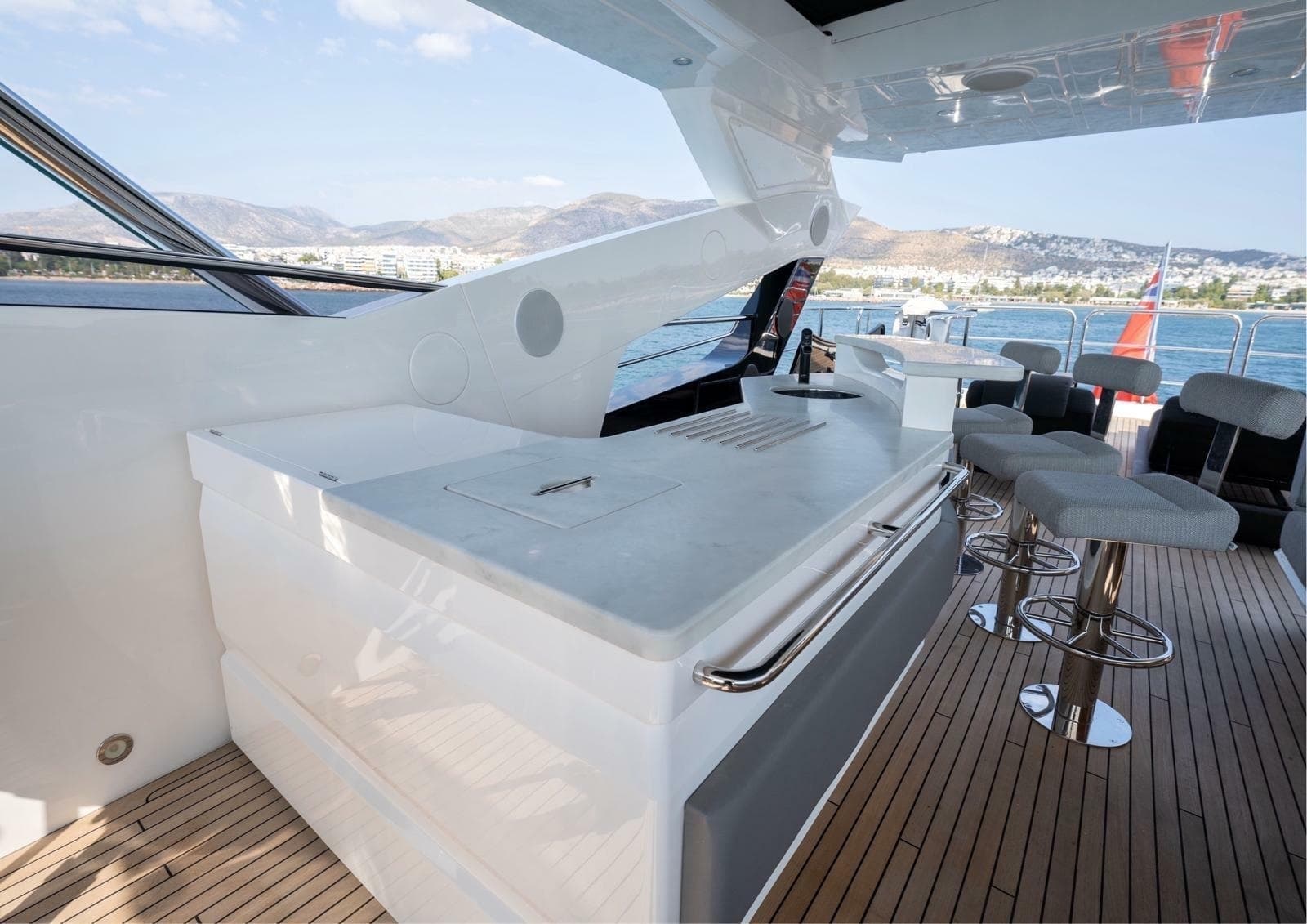 2022 Sunseeker 95 - Photo 6