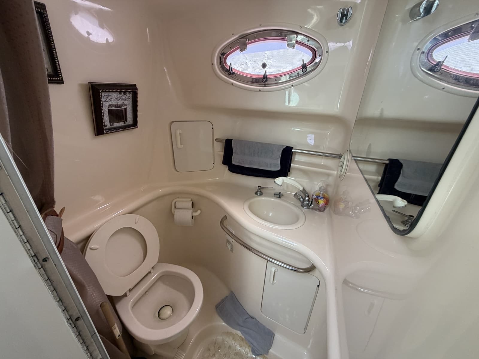 1997 Sea Ray Sundancer 330 - Photo 23