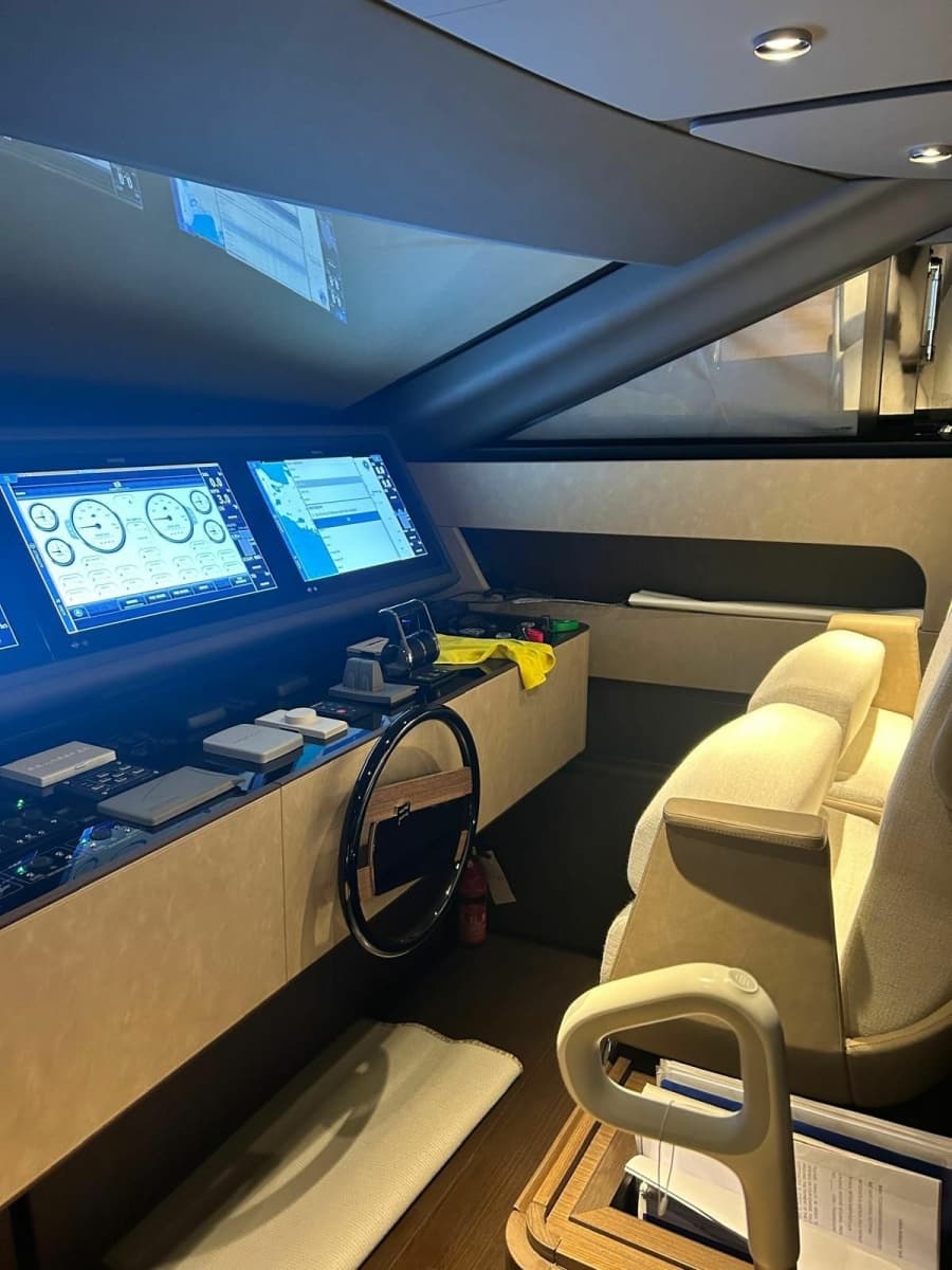 2023 Ferretti Yachts Ferretti 860 - Photo 12