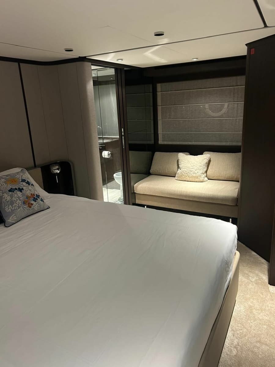2023 Ferretti Yachts Ferretti 860 - Photo 11