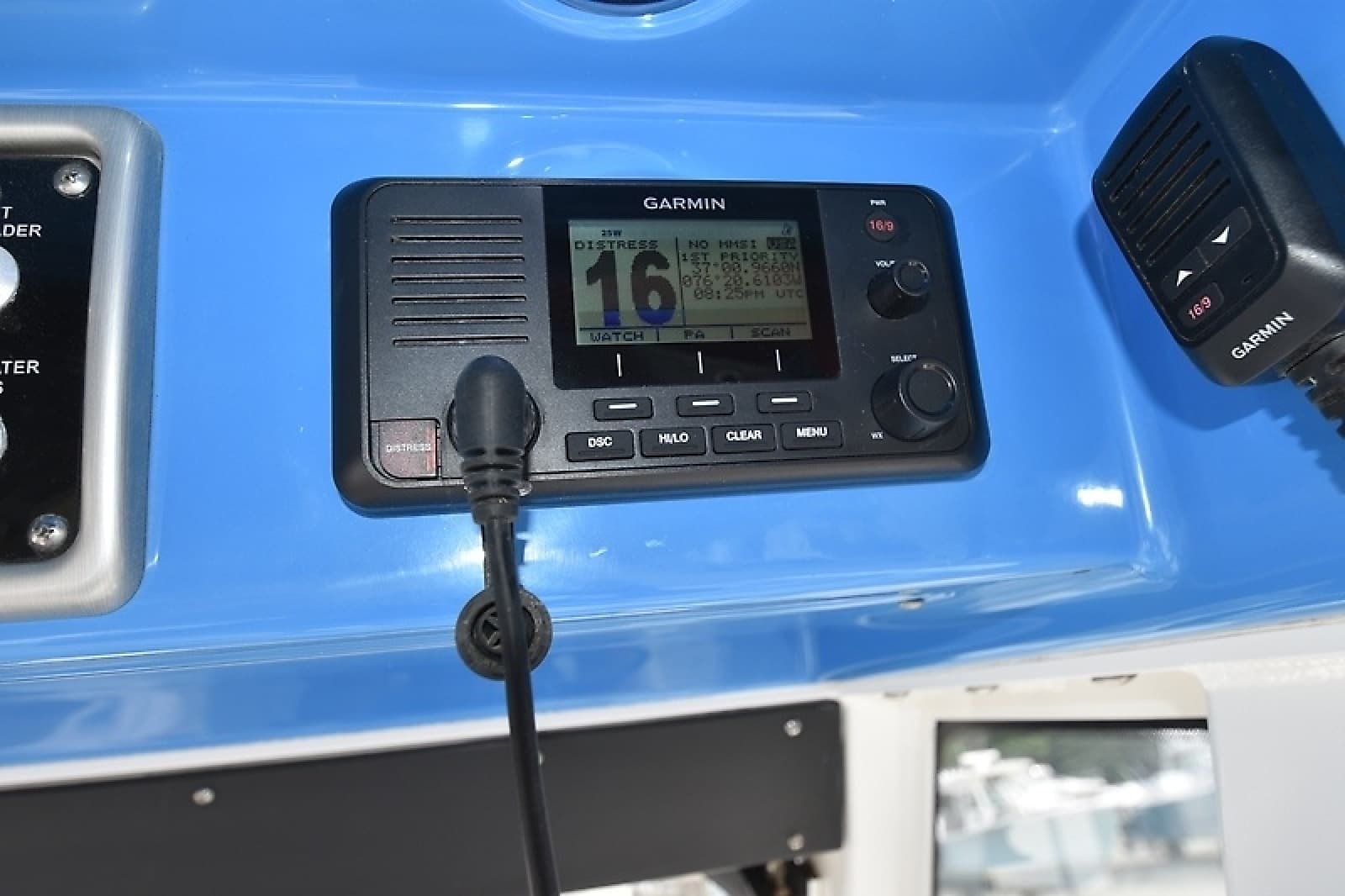 2014 Everglades 255 CC - Photo 23
