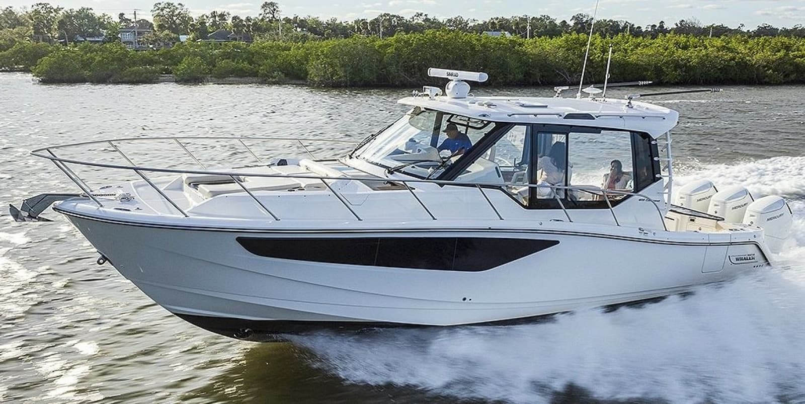 2021 Boston Whaler 405 Conquest - Photo 1