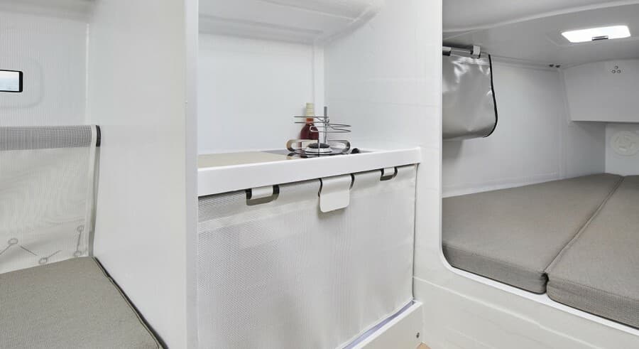 2025 Beneteau FIRST 27 - Photo 11
