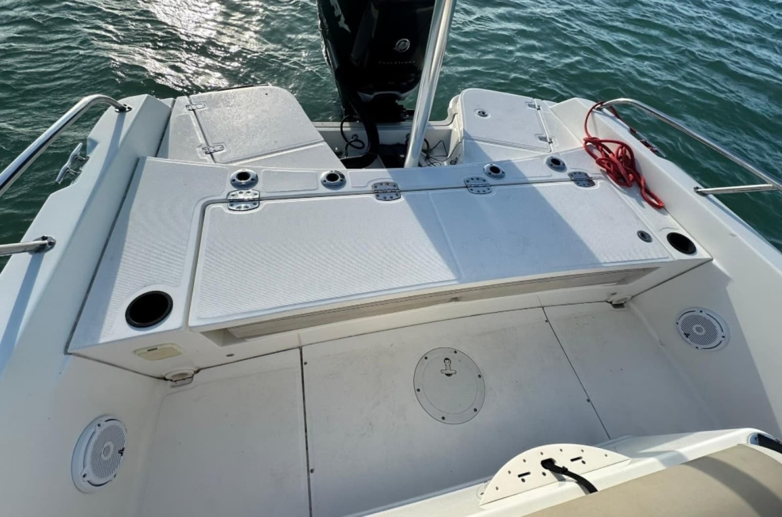 2018 Boston Whaler  - Photo 11