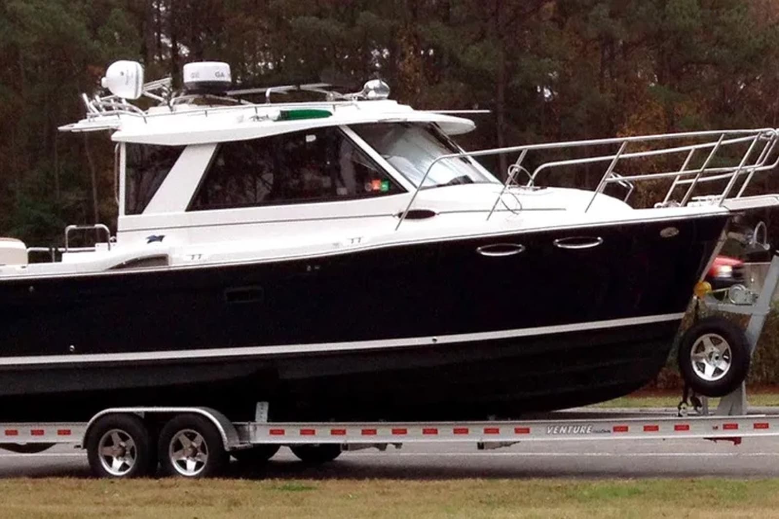 2013 Cutwater C-28 - Photo 8