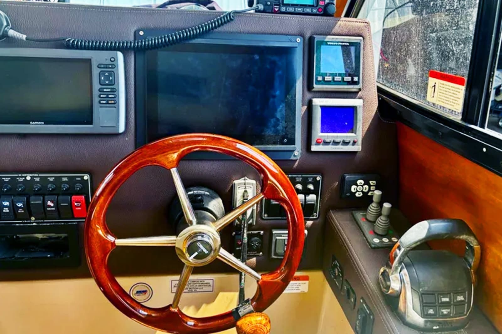 2013 Cutwater C-28 - Photo 3