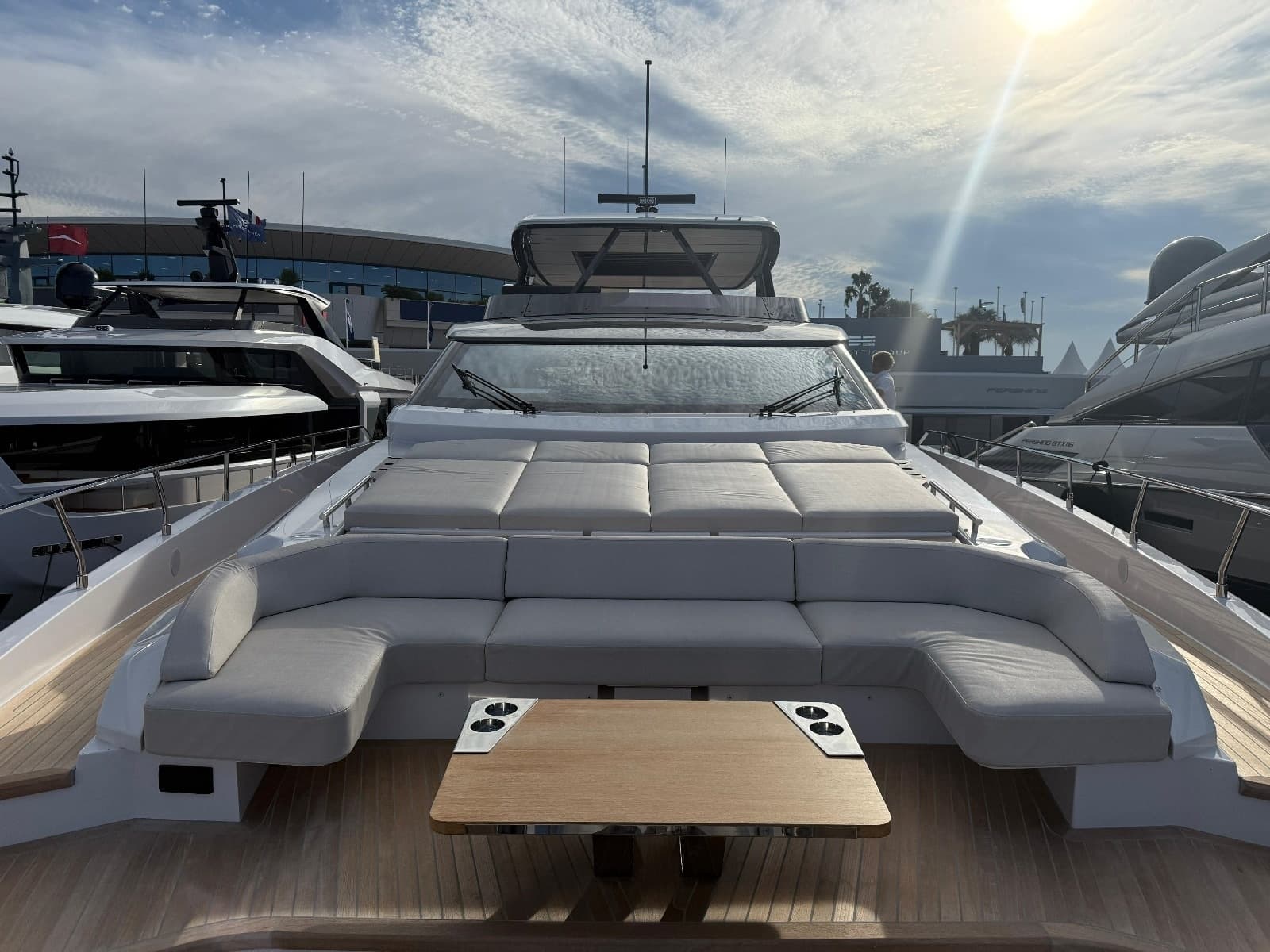 2025 Ferretti Yachts Yachts 940 - Photo 9
