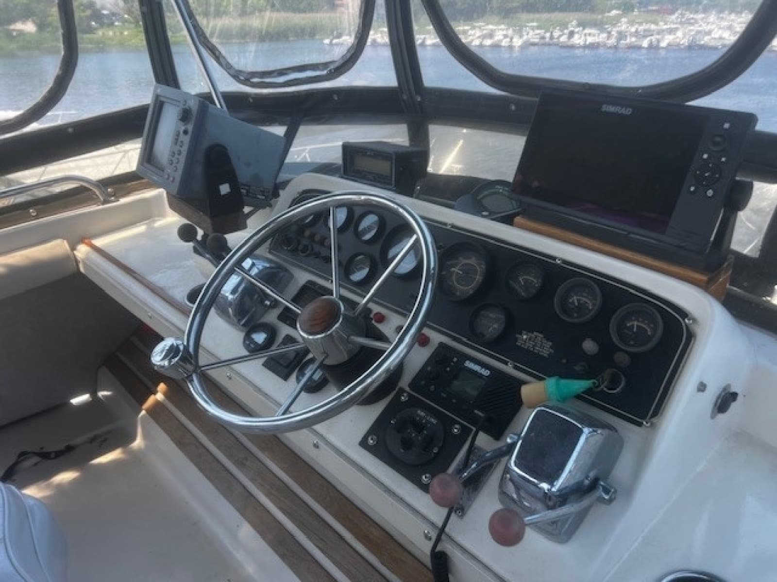 1987 Silverton Convertible - Photo 7