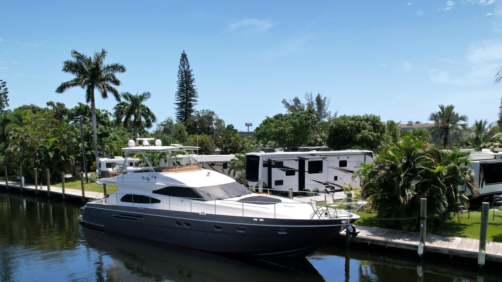 1999 Princess FLYBRIDGE - Photo 4