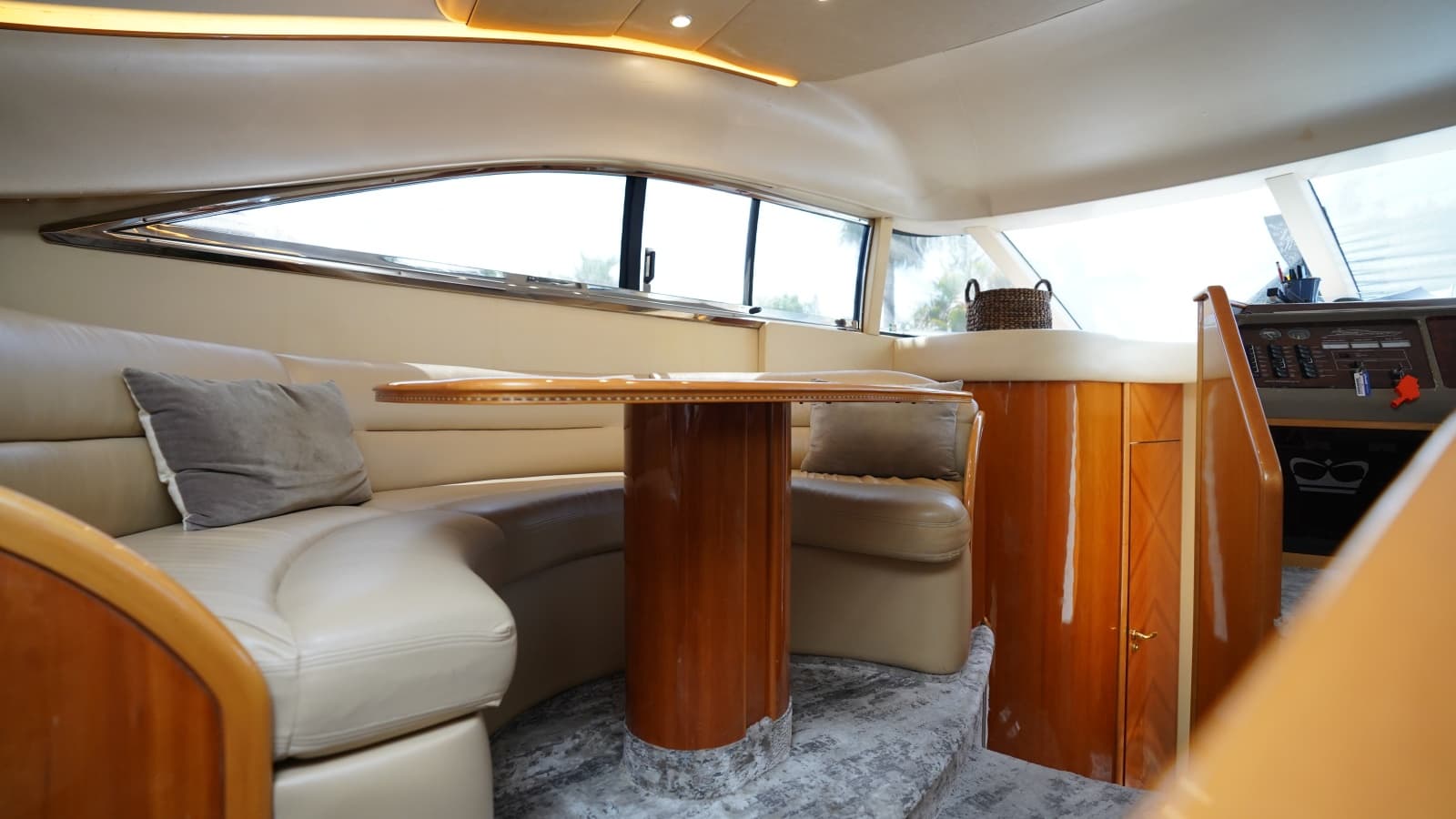 1999 Princess FLYBRIDGE - Photo 34