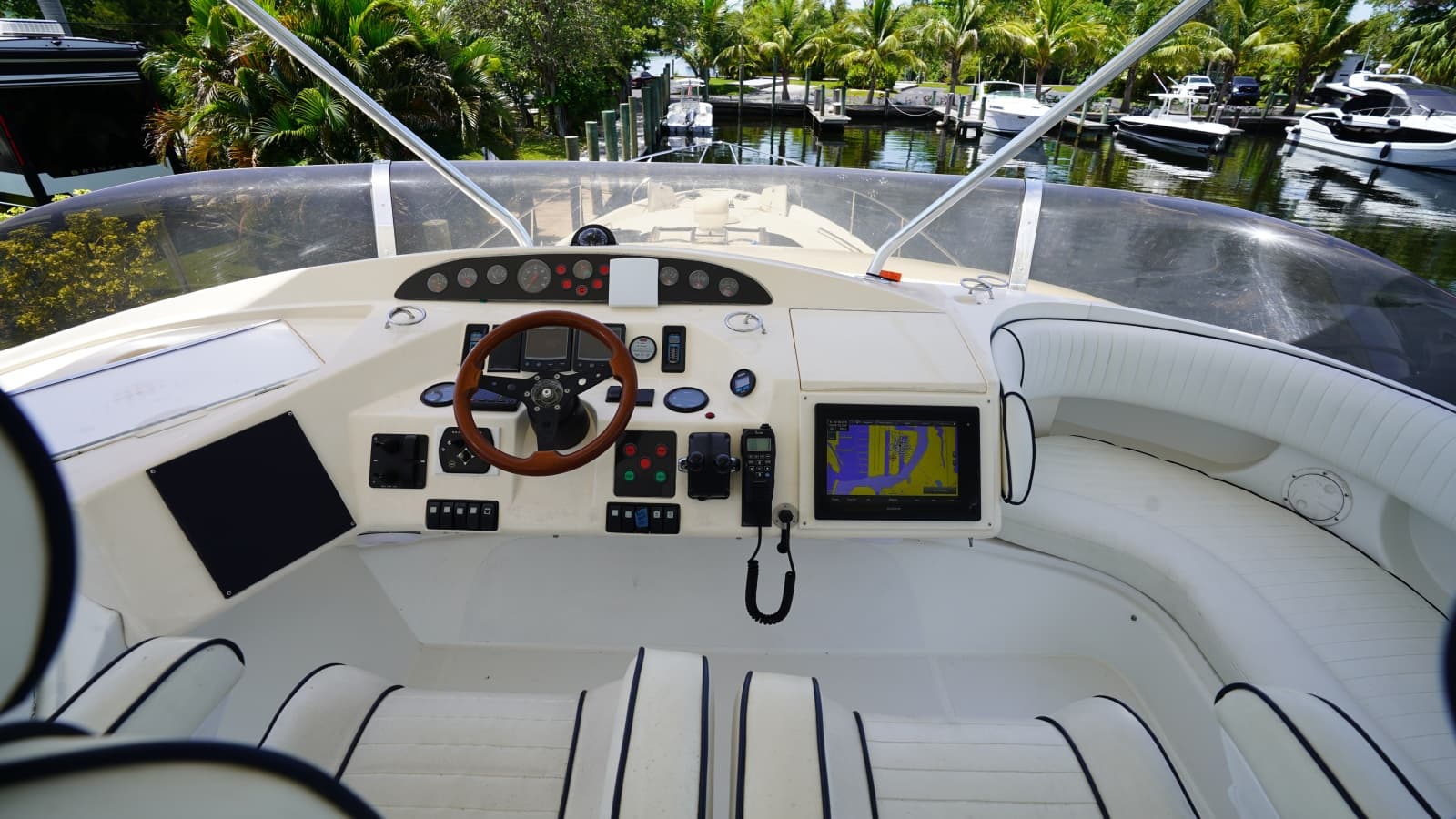 1999 Princess FLYBRIDGE - Photo 19