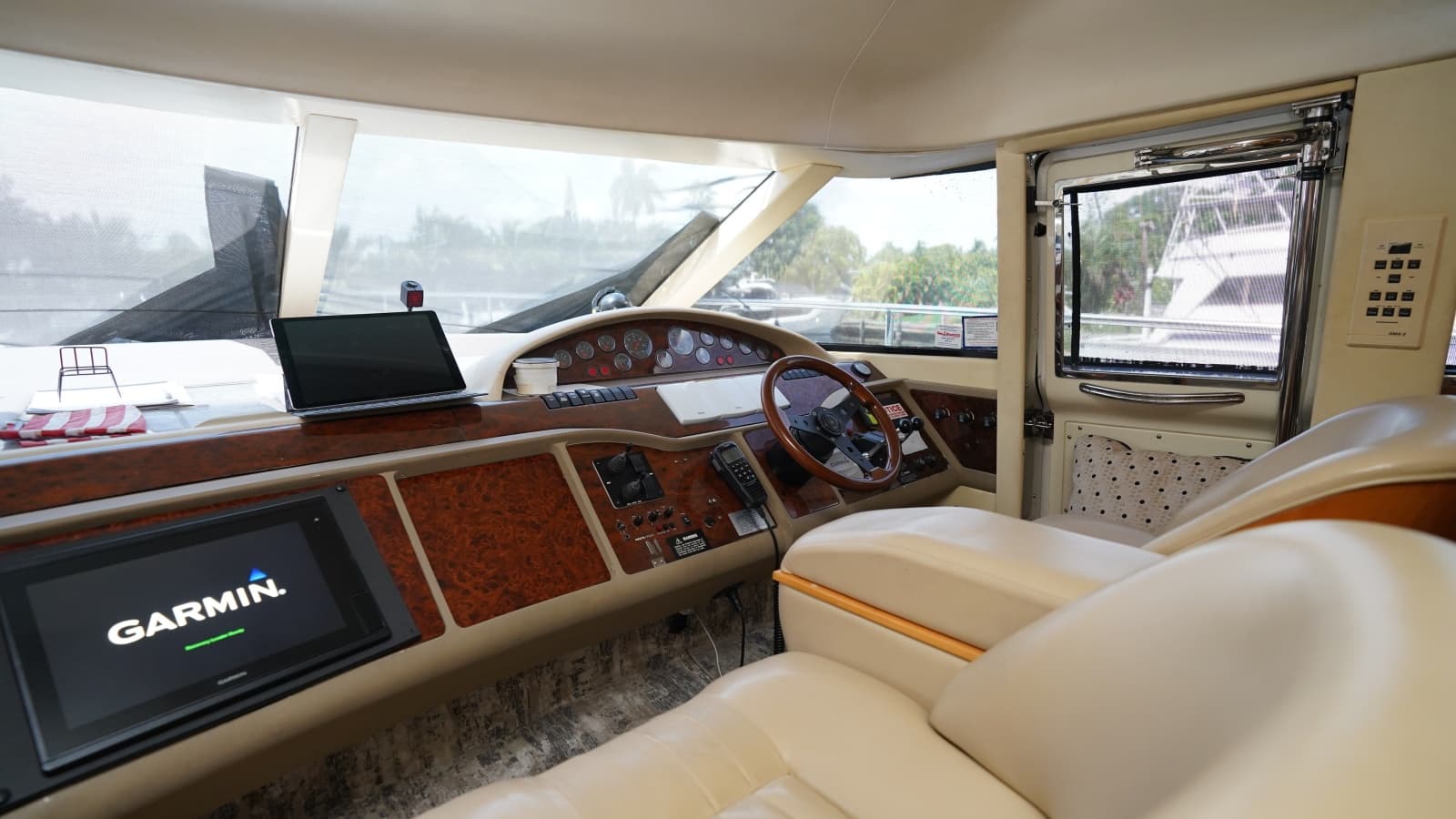 1999 Princess FLYBRIDGE - Photo 38