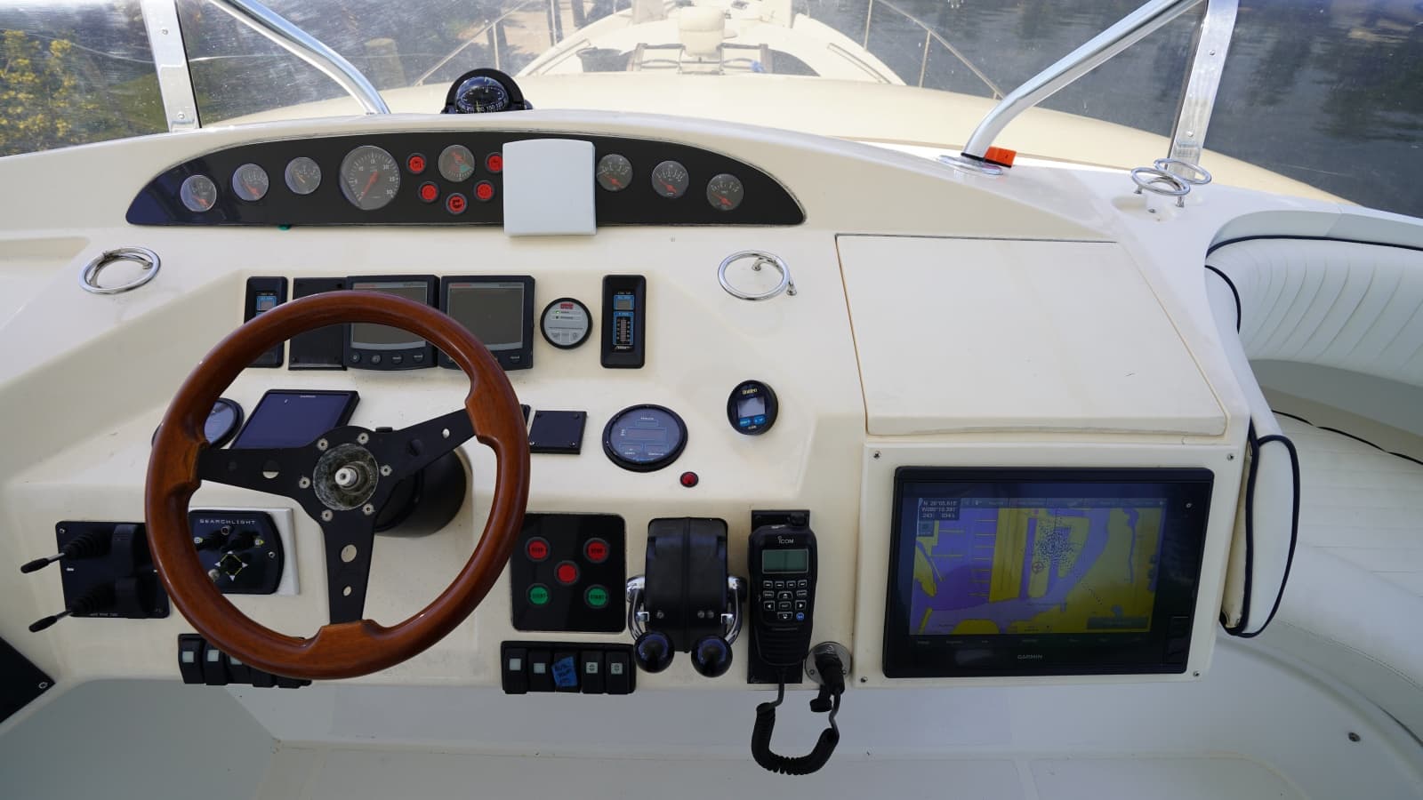 1999 Princess FLYBRIDGE - Photo 15