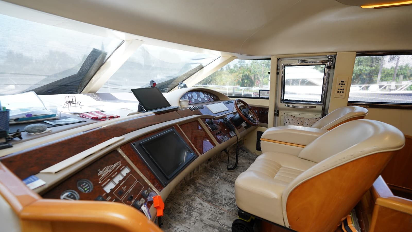 1999 Princess FLYBRIDGE - Photo 26