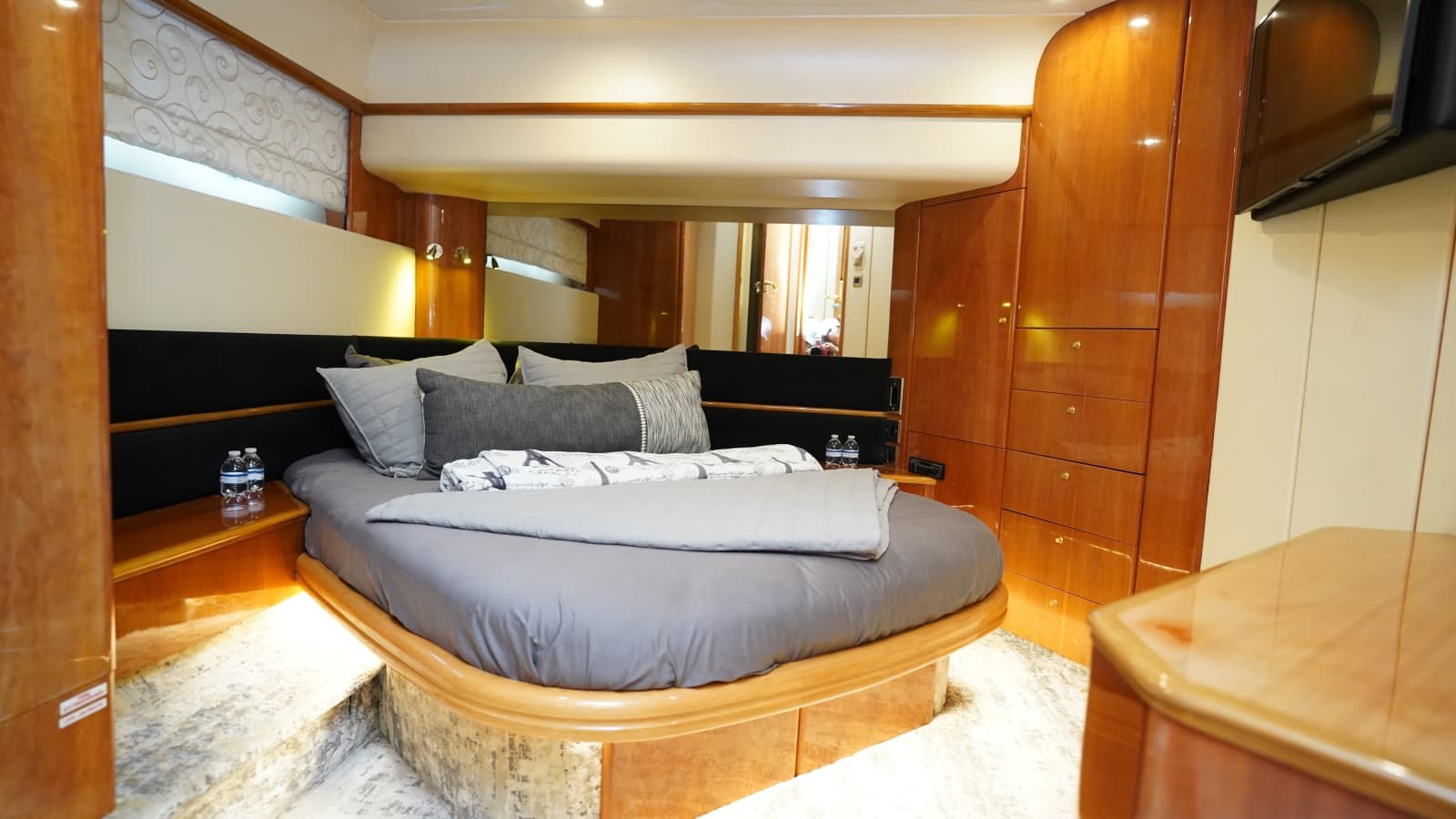 1999 Princess FLYBRIDGE - Photo 3