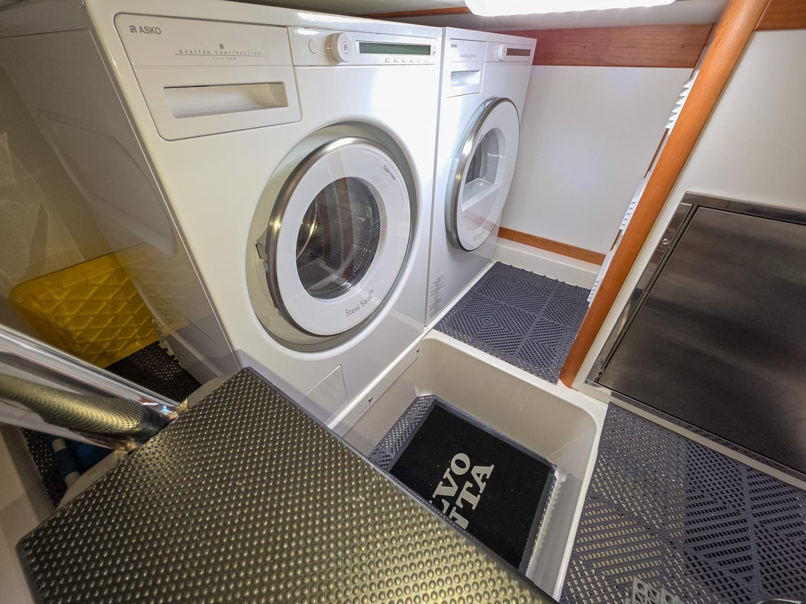 2025 Sabre 43 Salon Express - Photo 33