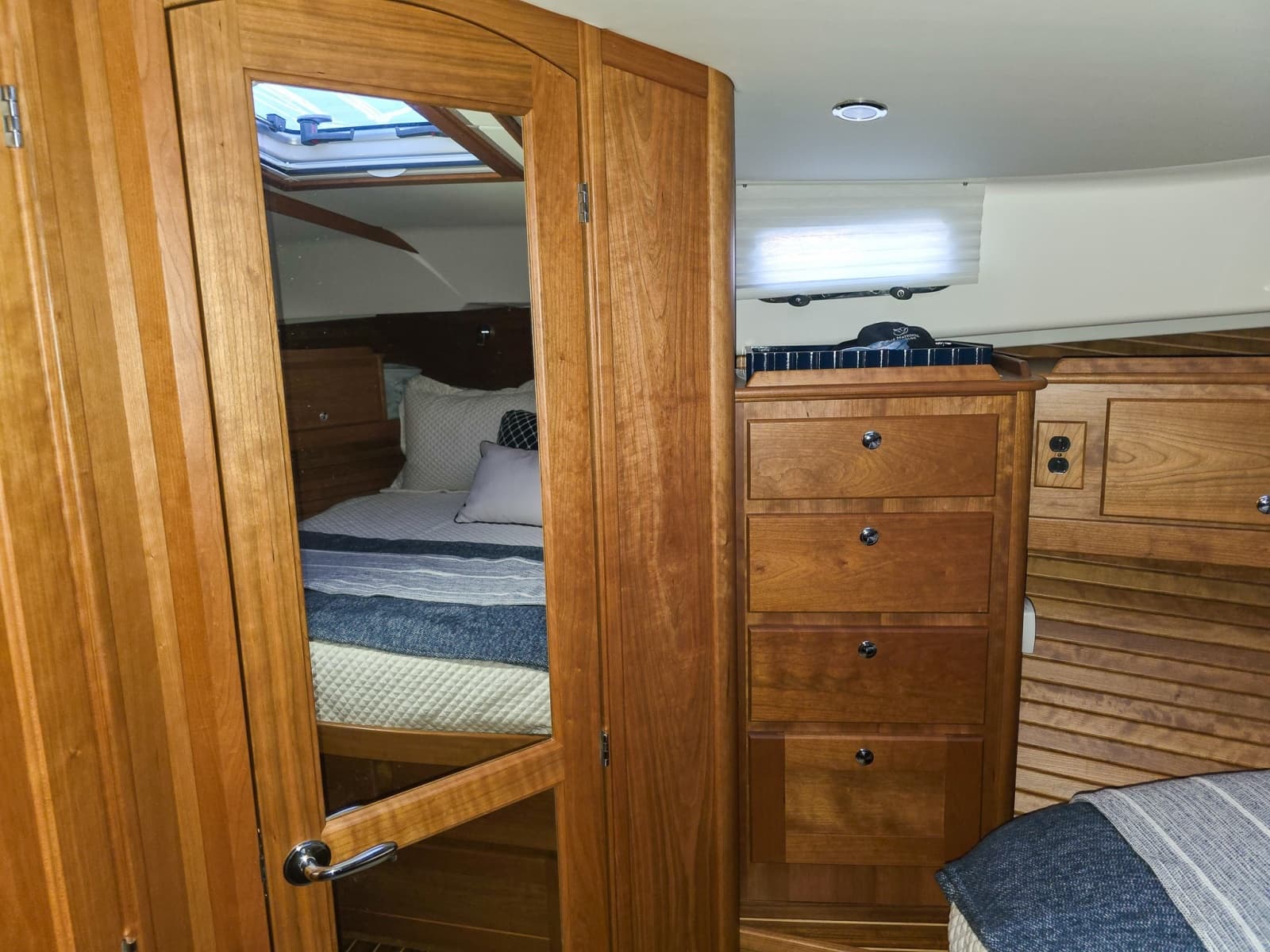2025 Sabre 43 Salon Express - Photo 20