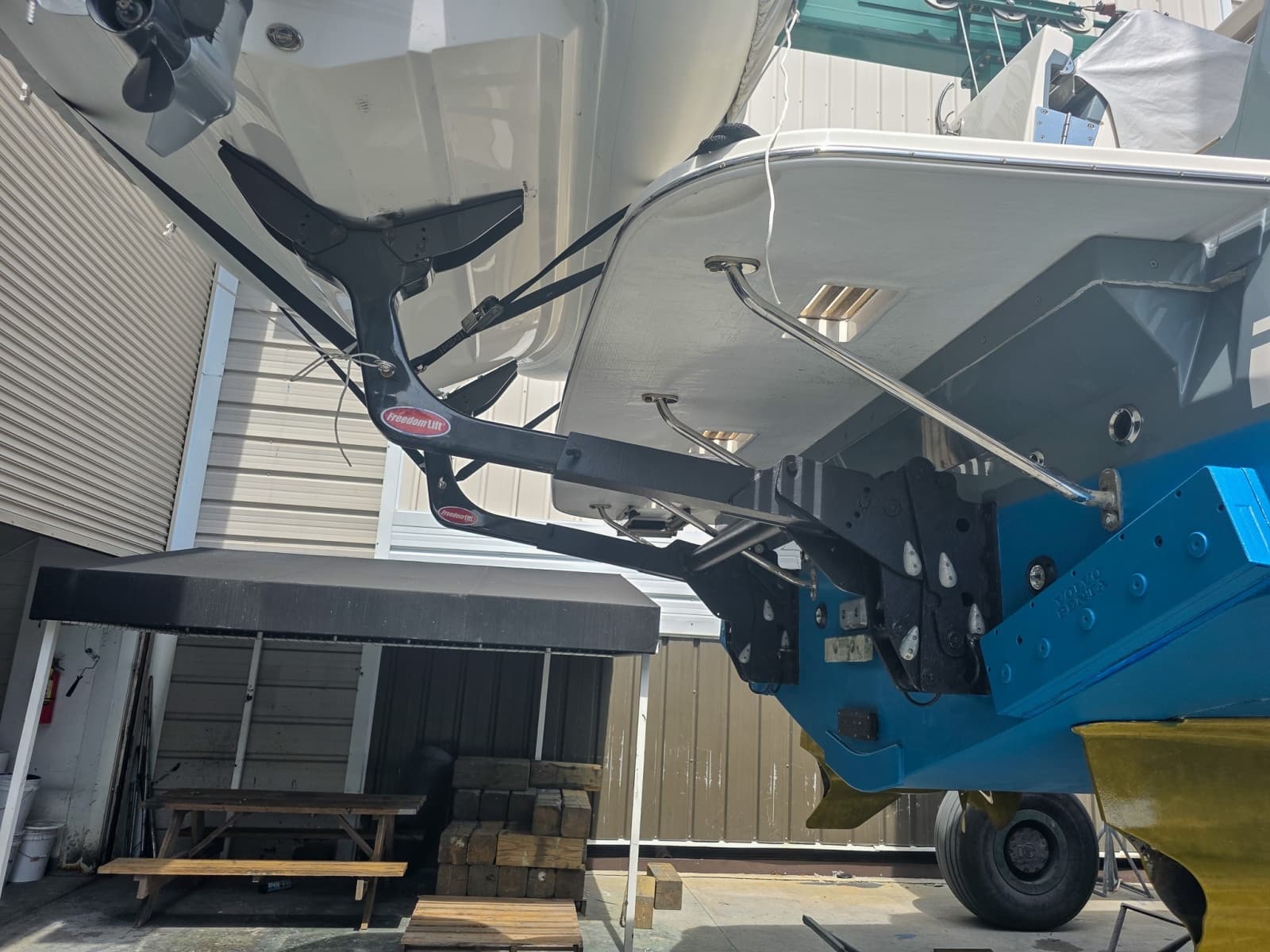 2025 Sabre 43 Salon Express - Photo 49