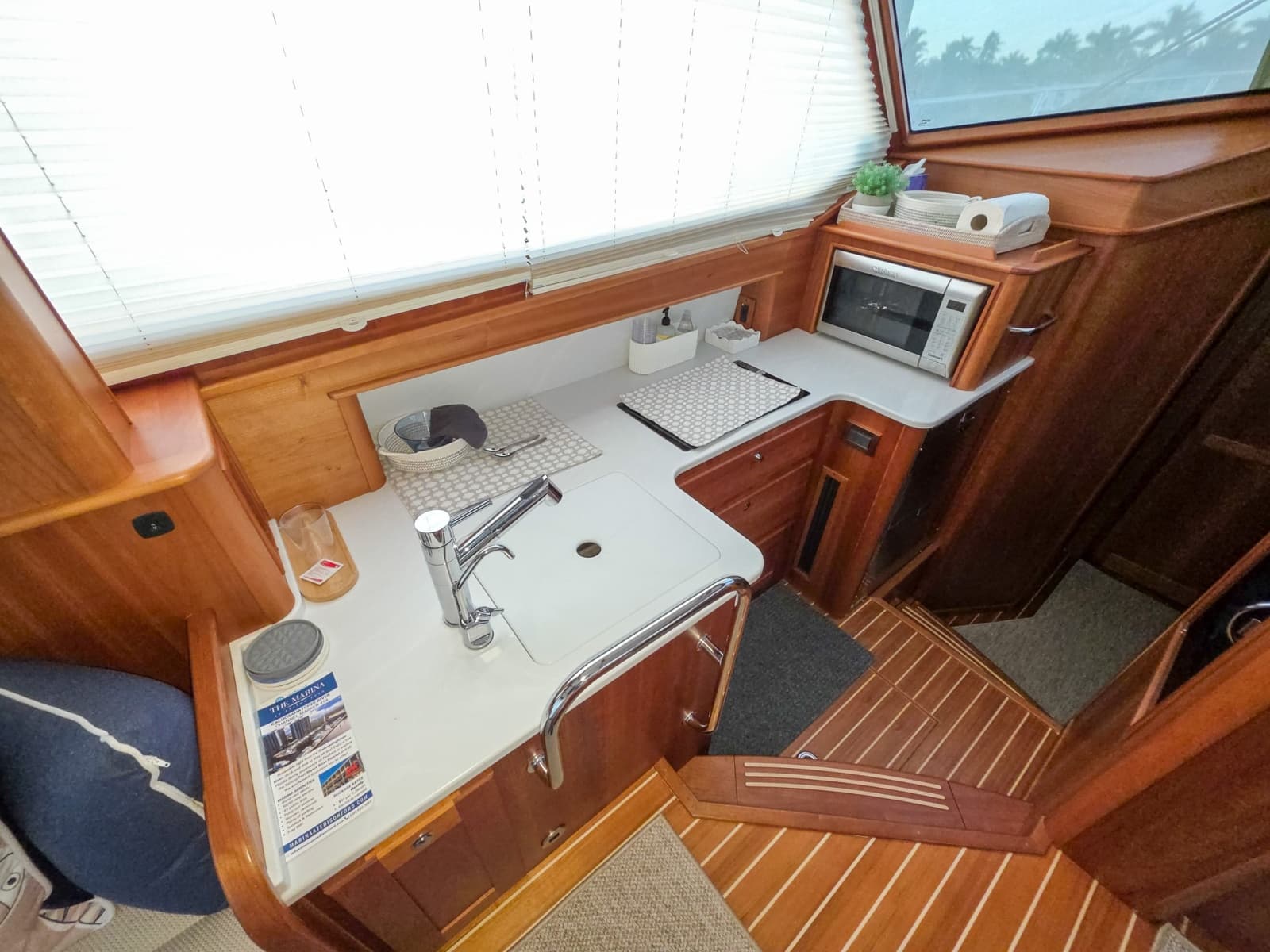 2025 Sabre 43 Salon Express - Photo 13