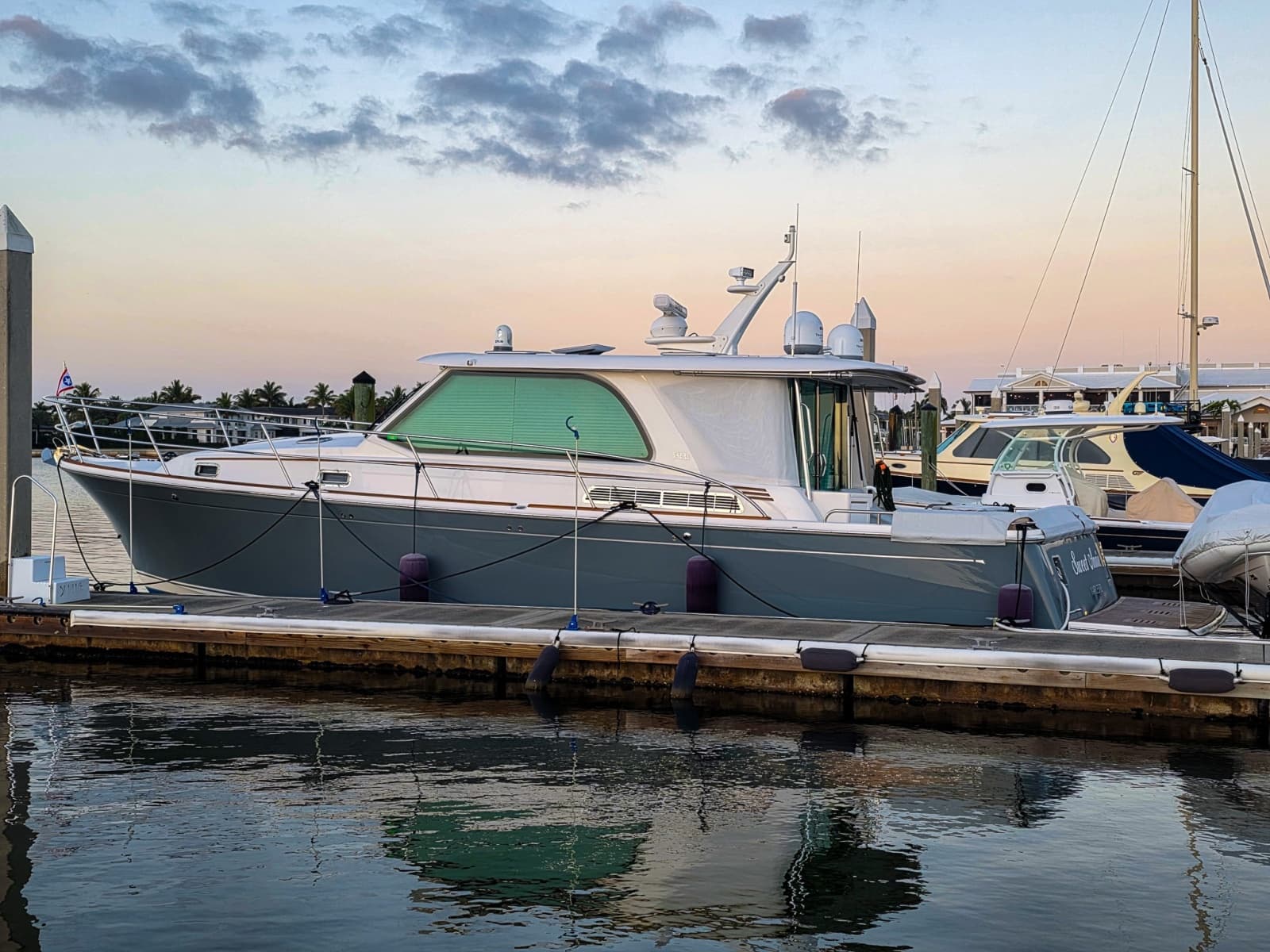 2025 Sabre 43 Salon Express - Photo 3
