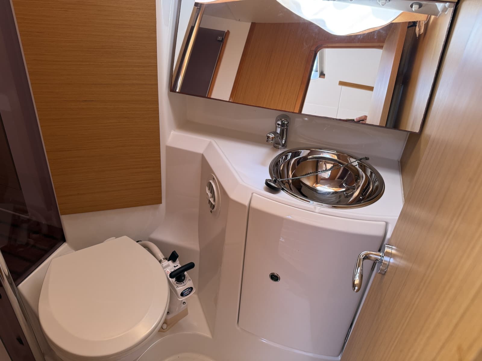 2010 Jeanneau 36i - Photo 36