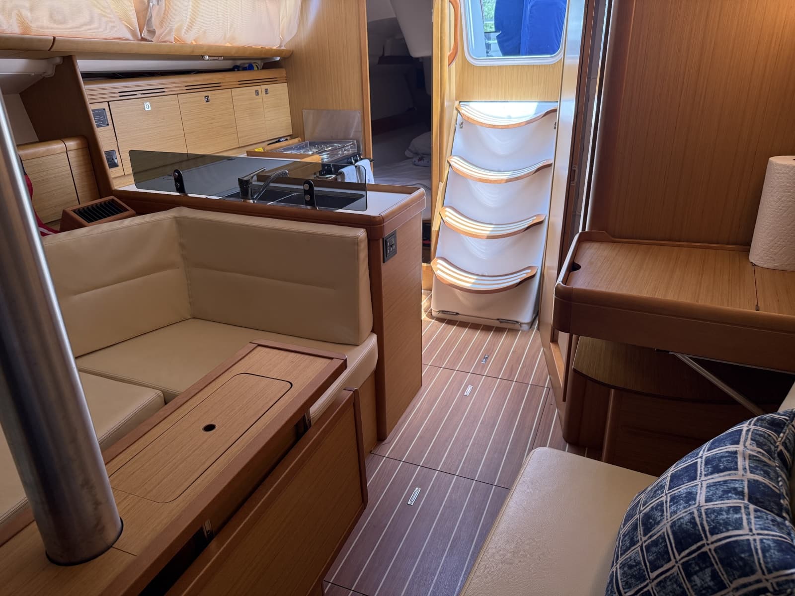 2010 Jeanneau 36i - Photo 29