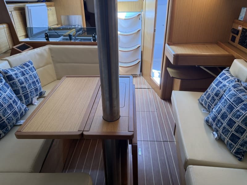 2010 Jeanneau 36i - Photo 20