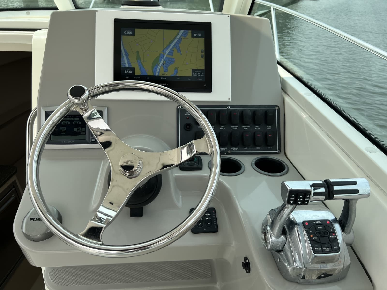 2013 Boston Whaler Conquest - Photo 16