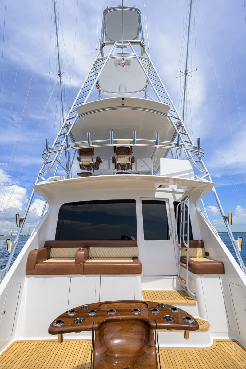 2002 Viking 61 Convertible - Photo 75