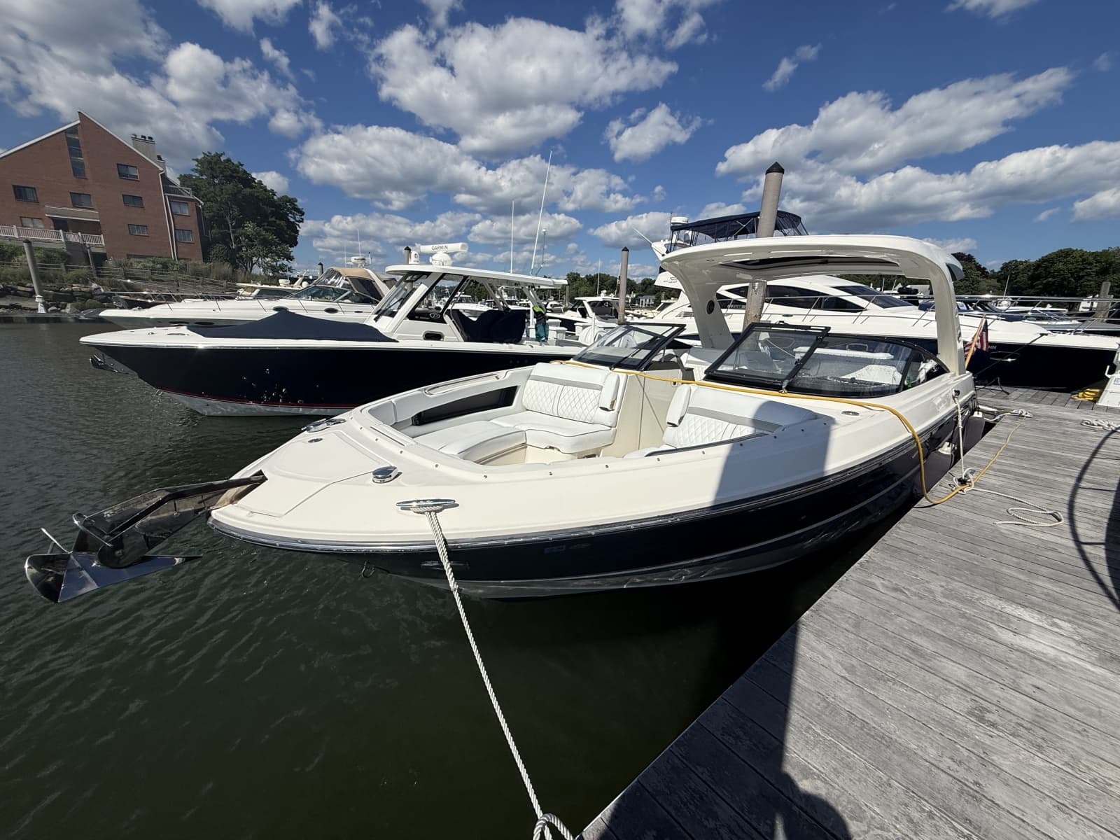 2016 Sea Ray 310 SLX - Photo 3