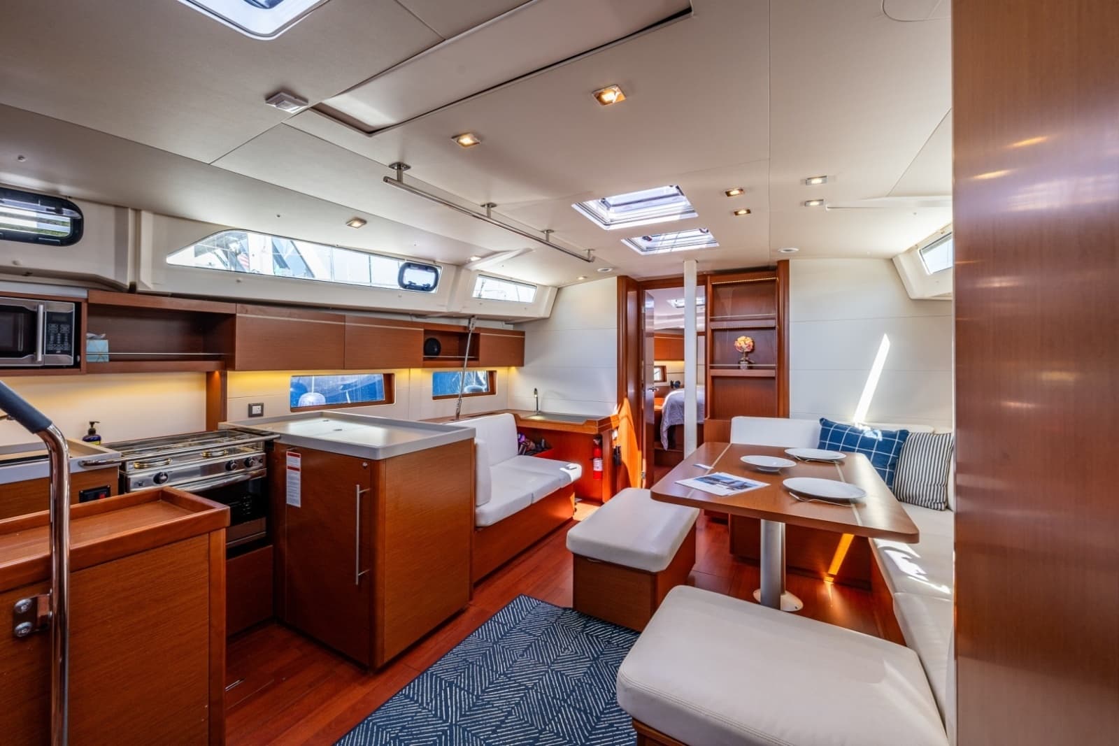 2019 Beneteau Oceanis 46.1 - Photo 9