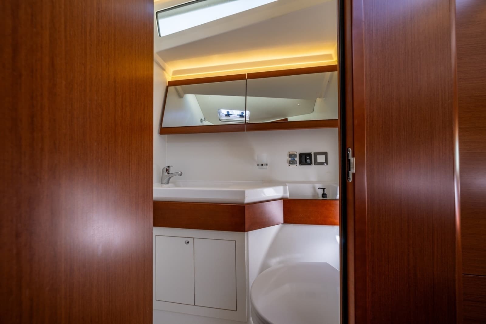 2019 Beneteau Oceanis 46.1 - Photo 23