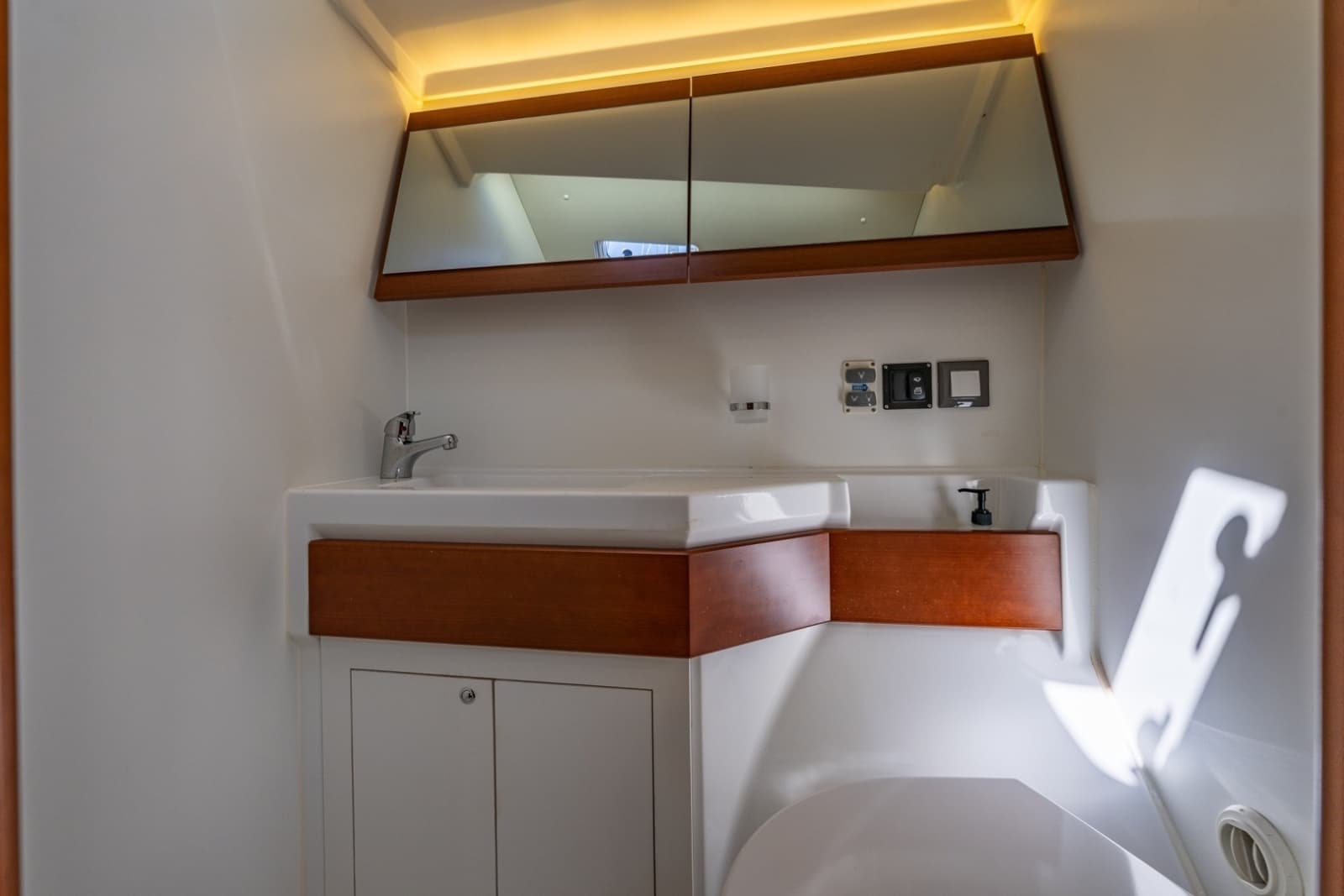 2019 Beneteau Oceanis 46.1 - Photo 24