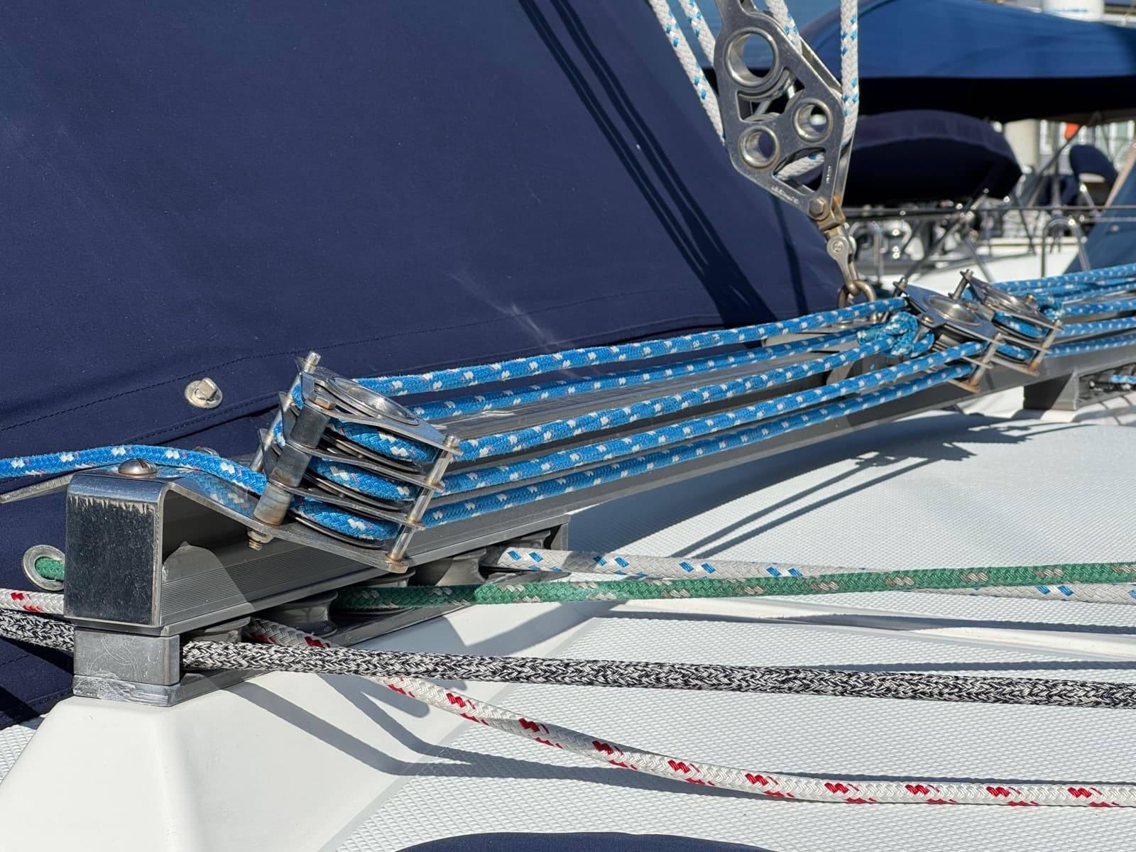 2001 Catalina 42 MkII - Photo 15