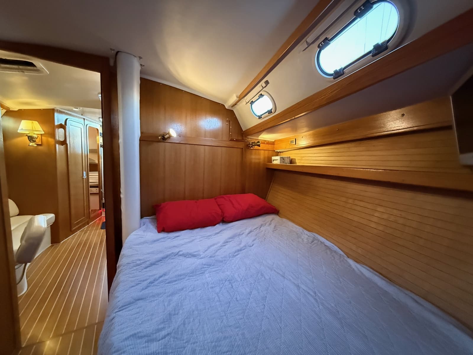 2001 Catalina 42 MkII - Photo 40