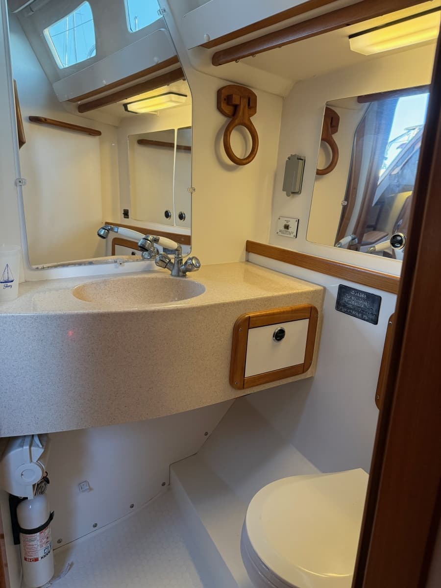 2001 Catalina 42 MkII - Photo 49